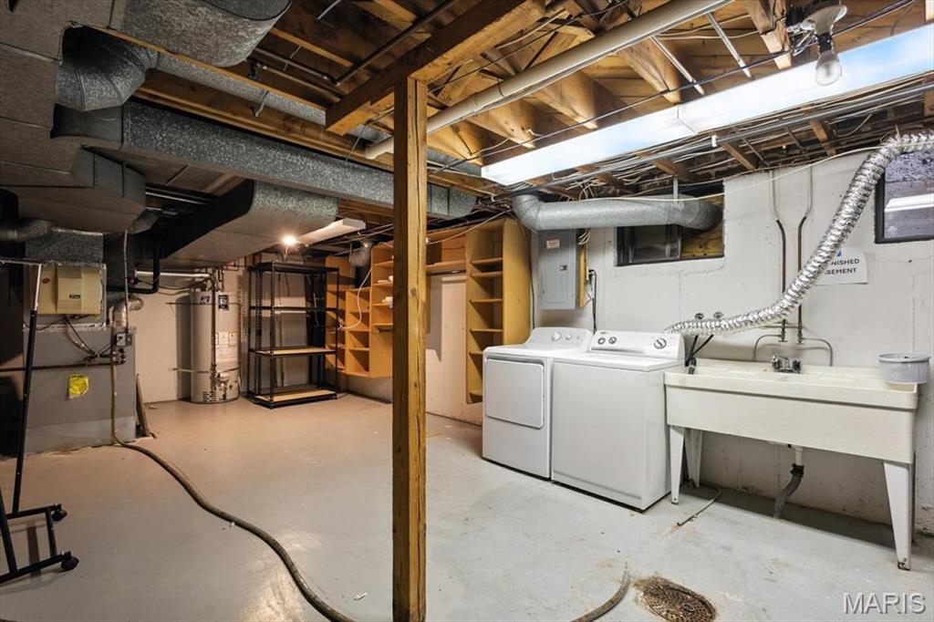 Ladue Wood - Residential