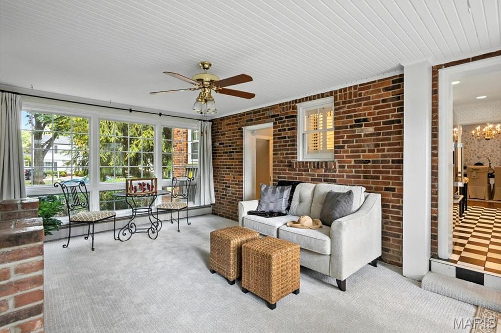 Ladue Wood - Residential