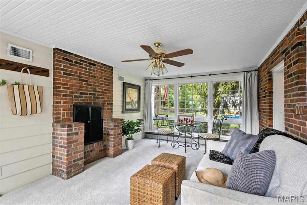 Ladue Wood - Residential