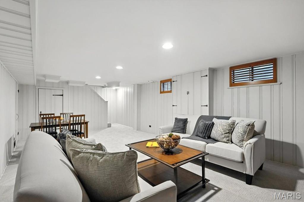 Ladue Wood - Residential