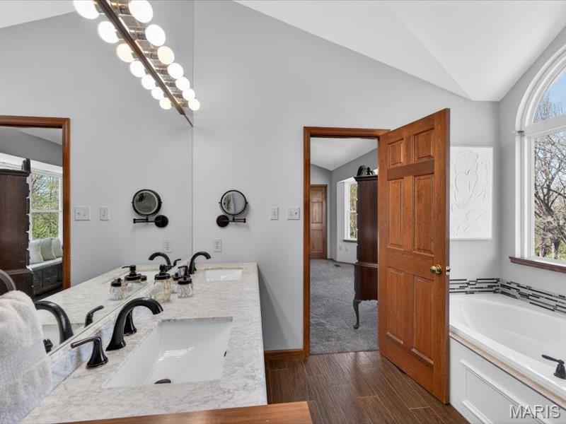 Nantucket Seven - Residential