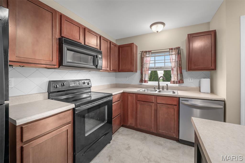 Enclave At Montclair - Residential