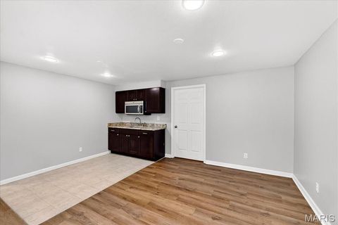 Tiny photo for 15966 Quiet Oak Road, Chesterfield, MO 63017 (MLS # 25077817)