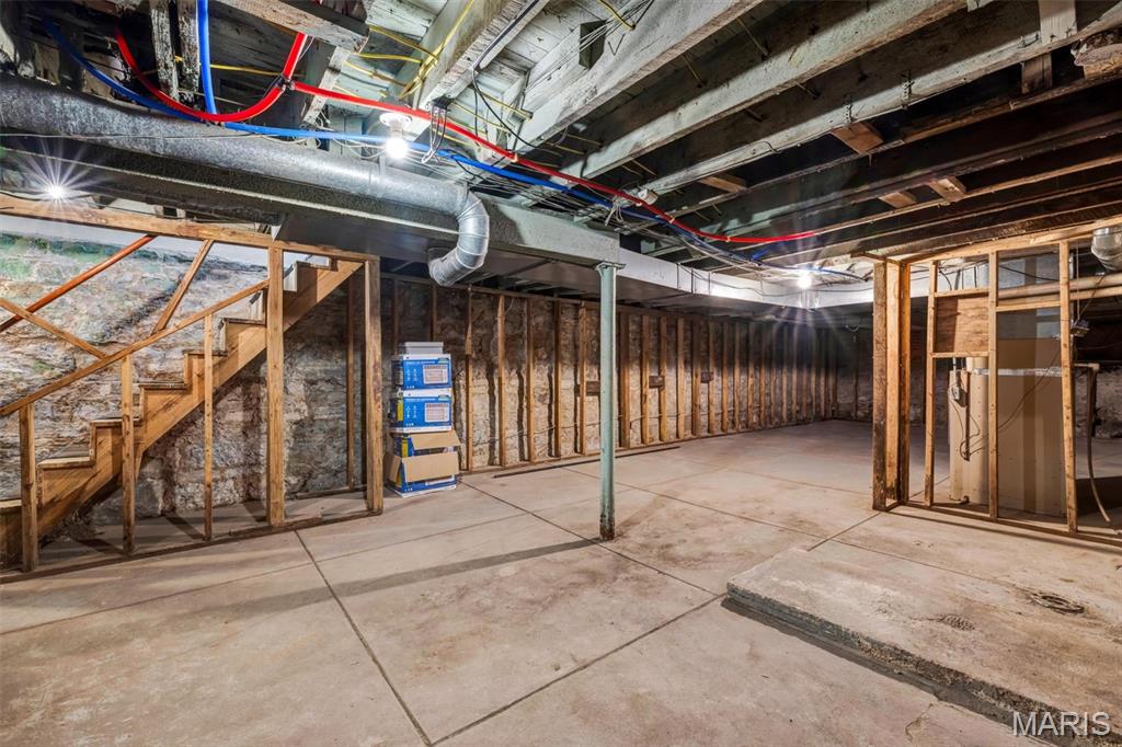 College Realty Co Add - Residential