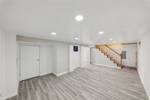 Tiny photo for 1088 Key West Avenue, Webster Groves, MO 63119 (MLS # 25054882)