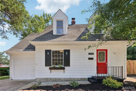 Photo of 1088 Key West Avenue, Webster Groves, MO 63119 (MLS # 25054882)