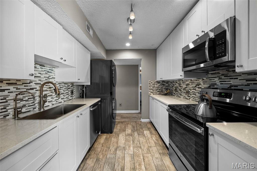 Brentwood Forest Condo Ph Four - Residential