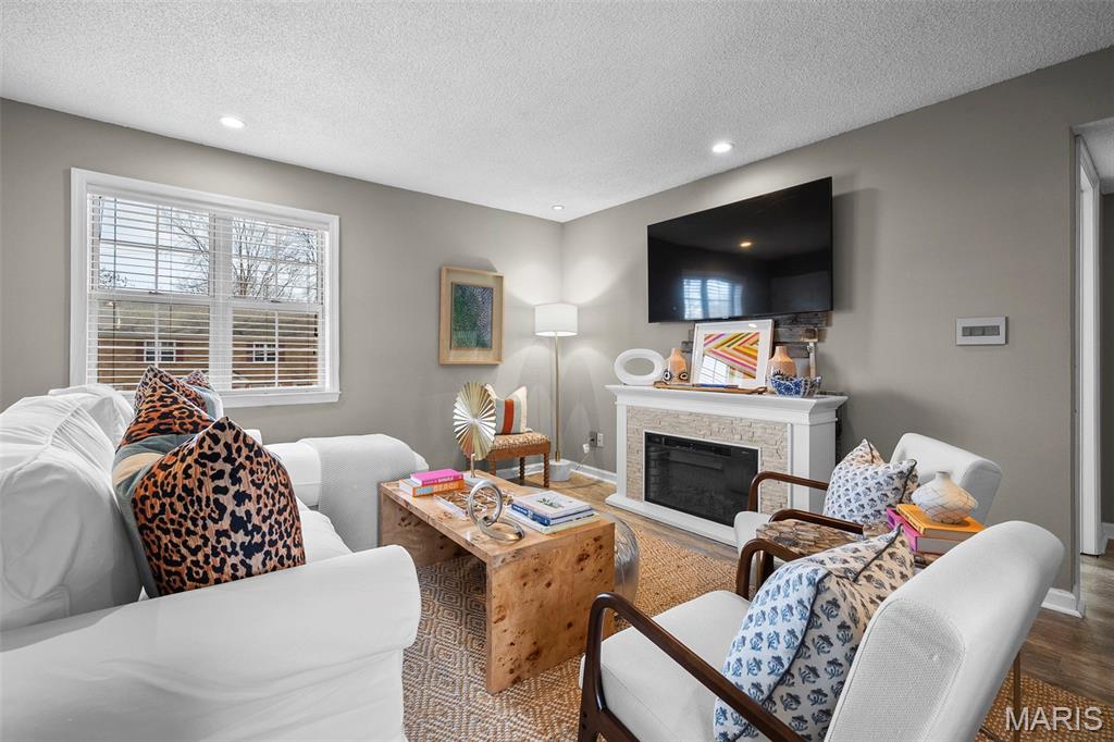 Brentwood Forest Condo Ph Four - Residential