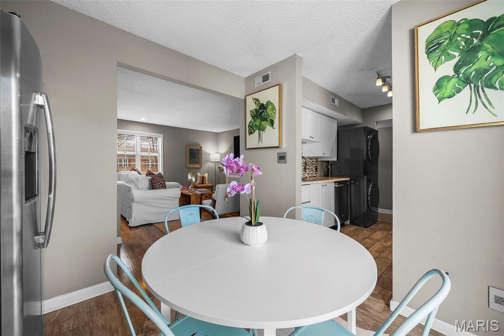 Brentwood Forest Condo Ph Four - Residential