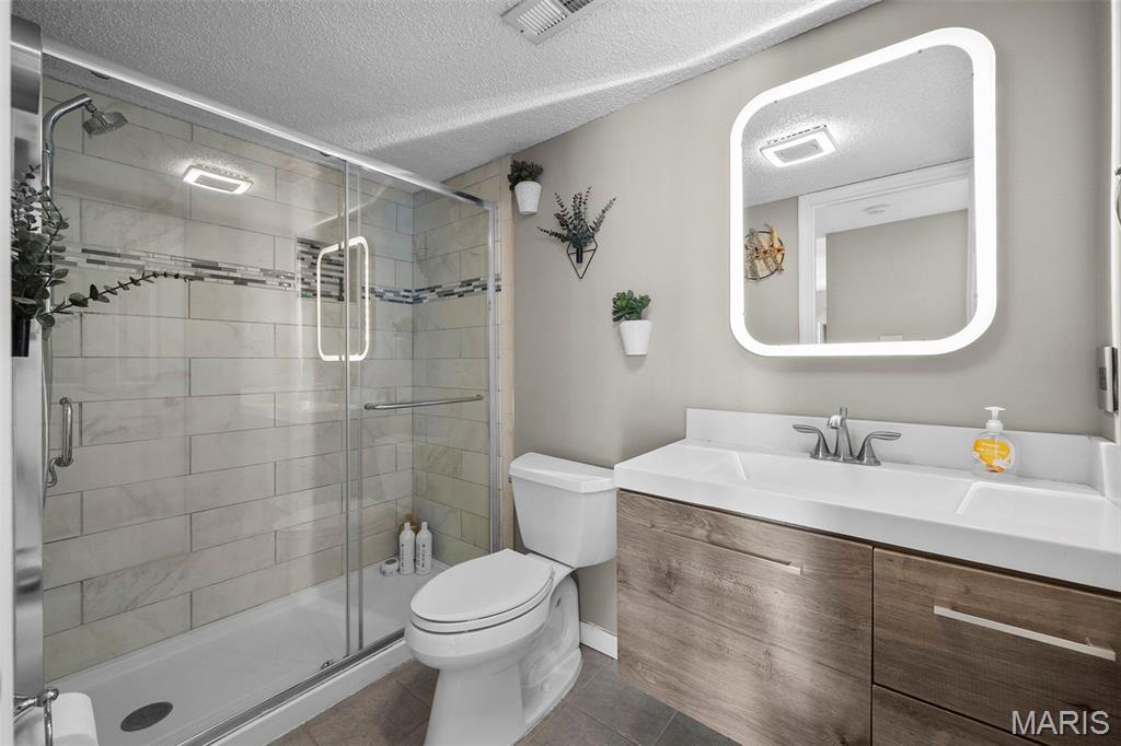 Brentwood Forest Condo Ph Four - Residential