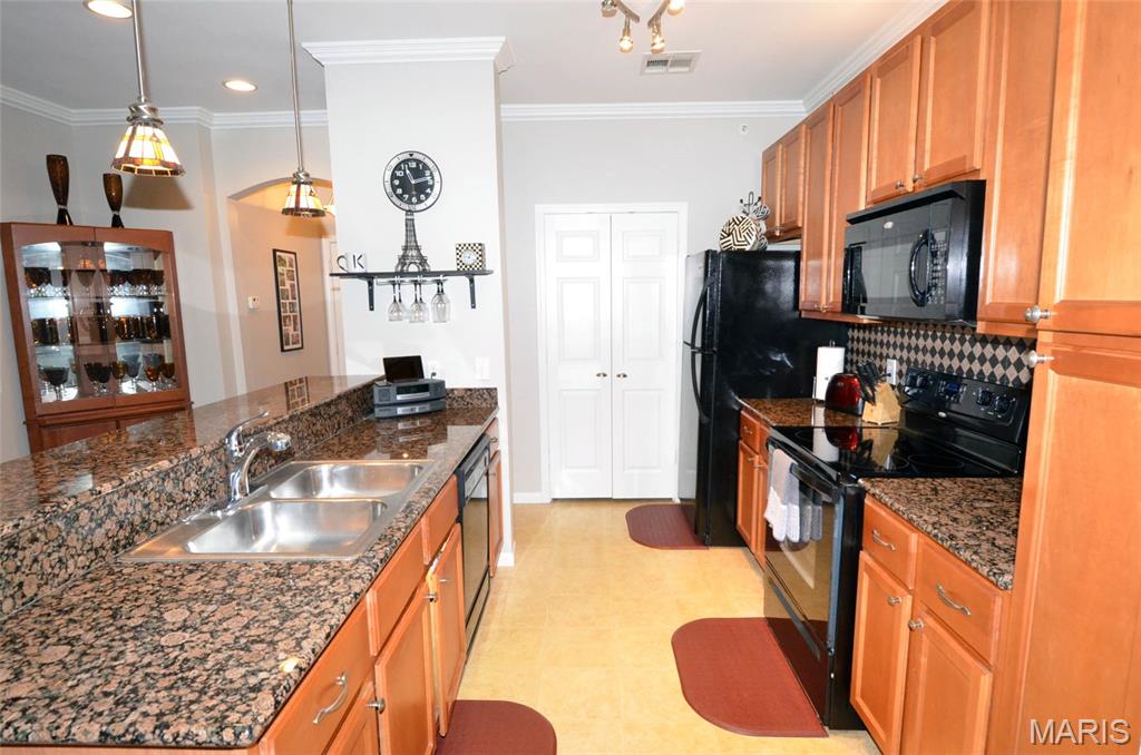 Bridgewater Cove A Condo - Residential