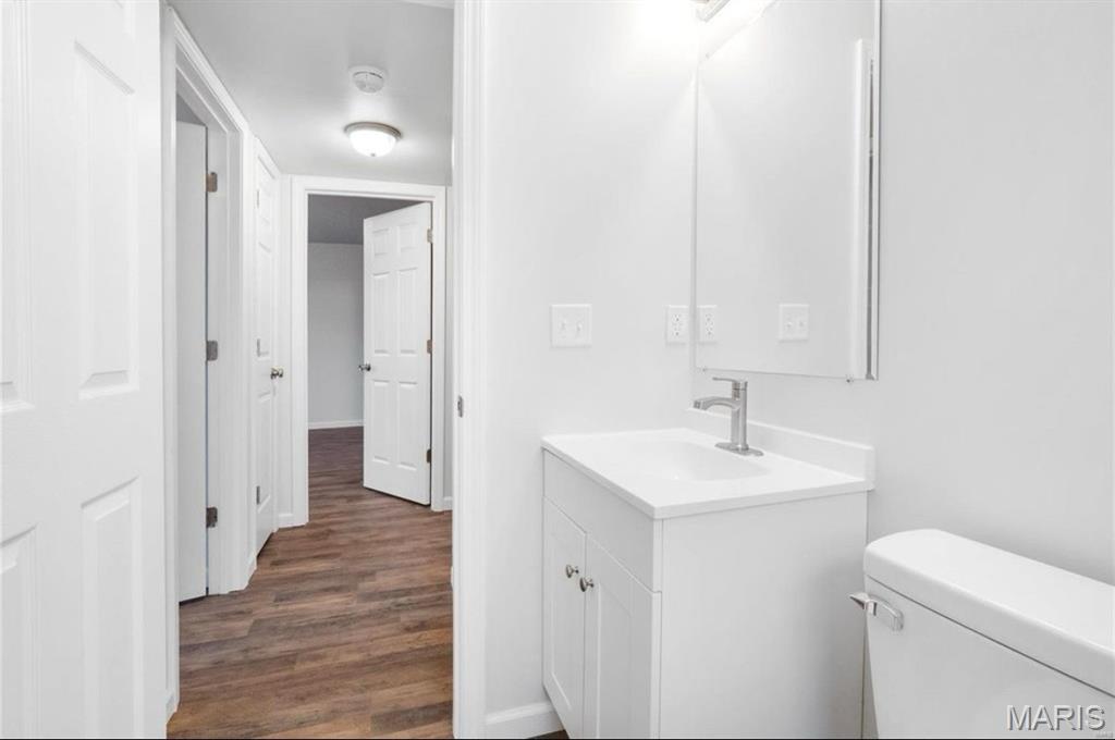 Colonial Wood Condo - Residential Lease