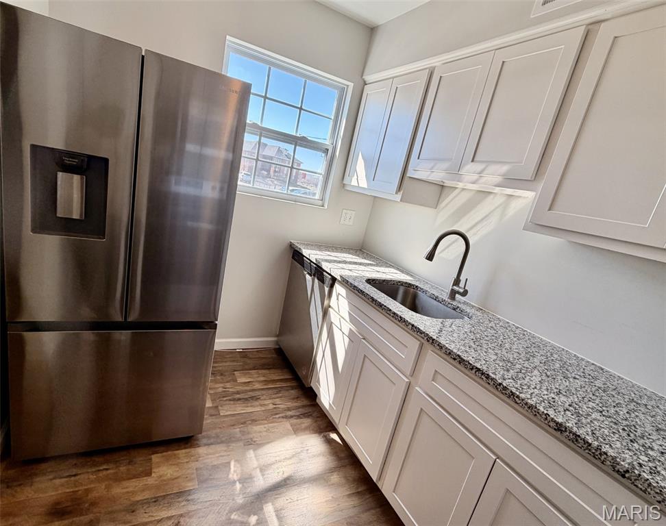 Colonial Wood Condo - Residential Lease