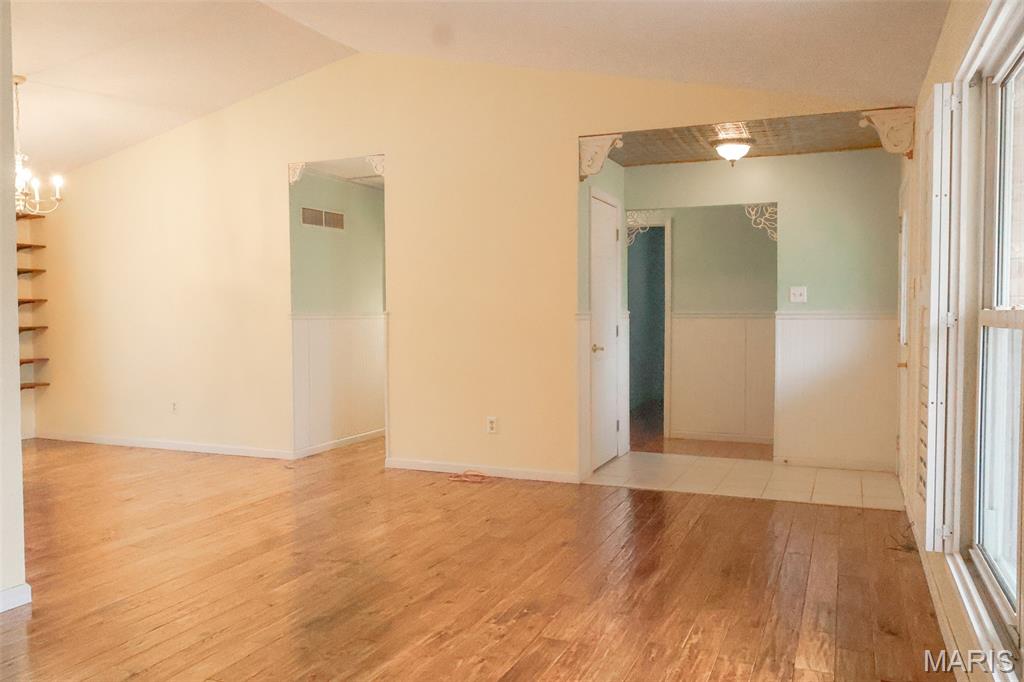 New England Town 9 - Residential