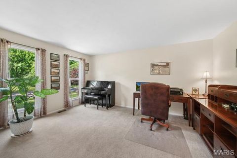 Tiny photo for 12995 Ambois Drive, Creve Coeur, MO 63141 (MLS # 26027727)