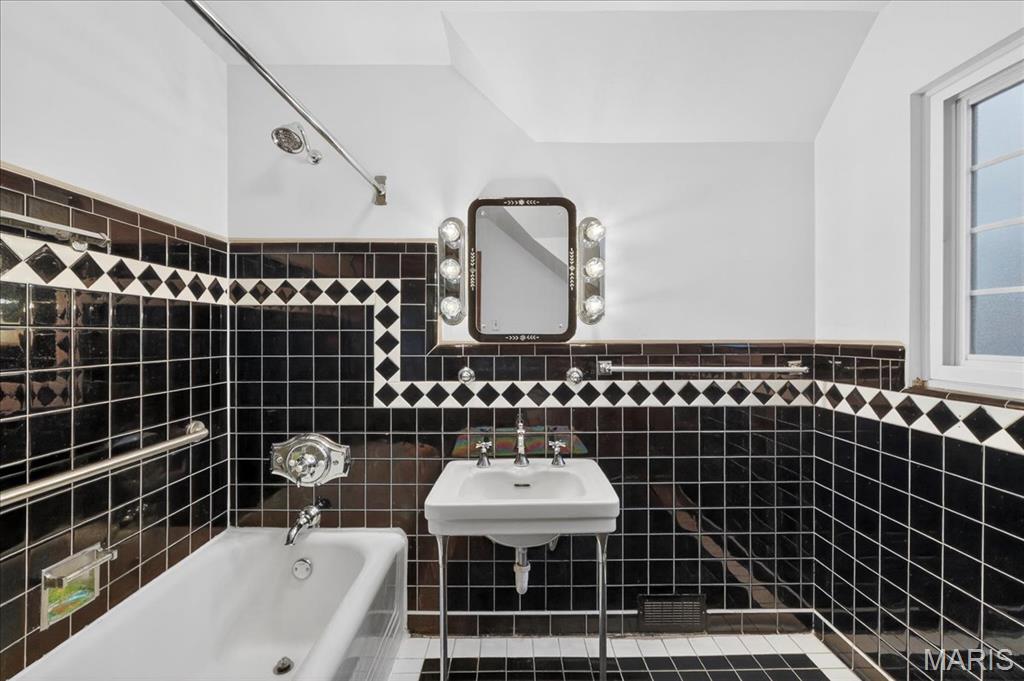 W L Musick - Residential