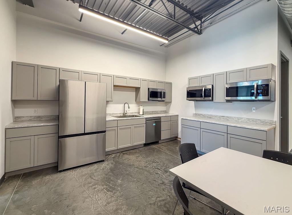 Cadwallader Acres - Commercial Sale