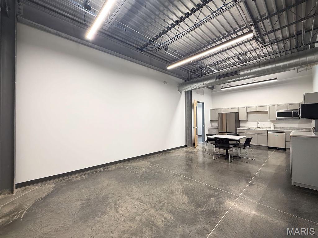 Cadwallader Acres - Commercial Sale