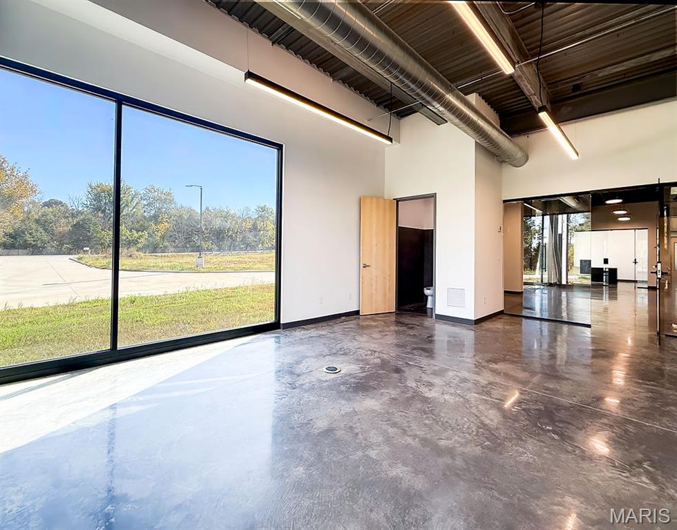 Cadwallader Acres - Commercial Sale