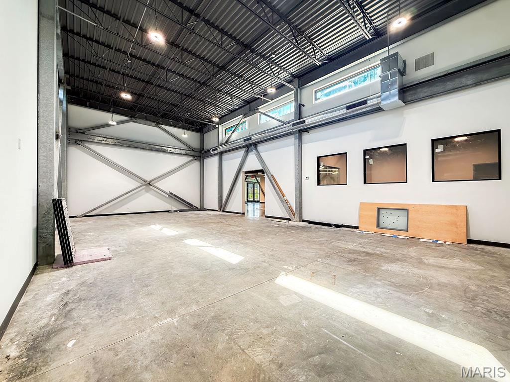 Cadwallader Acres - Commercial Sale