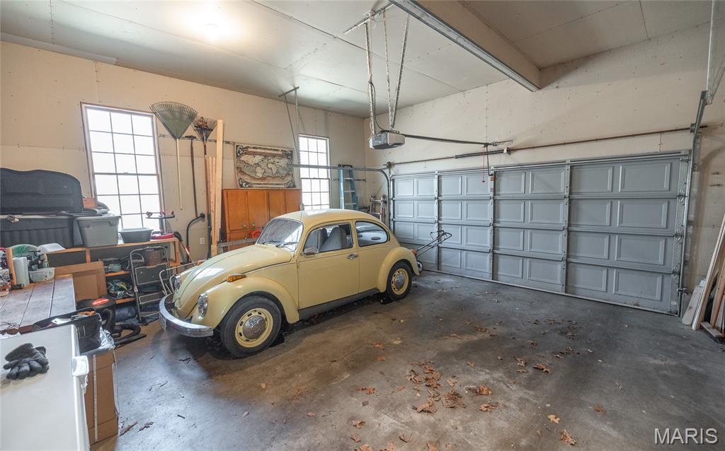 Oak Knoll Country Estate - Residential