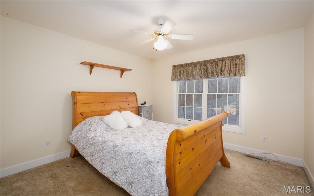 Oak Knoll Country Estate - Residential