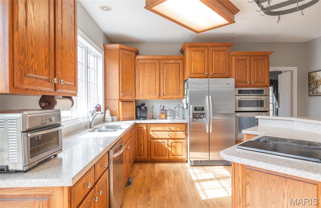 Oak Knoll Country Estate - Residential