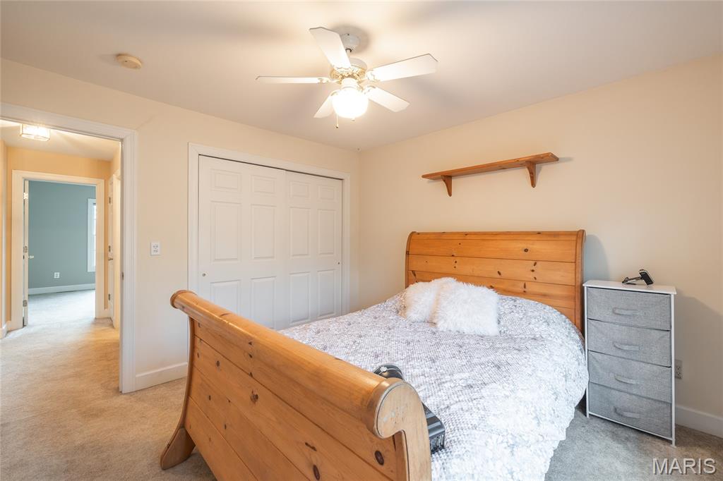 Oak Knoll Country Estate - Residential