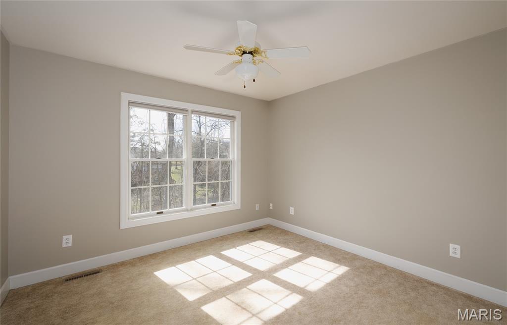 Oak Knoll Country Estate - Residential