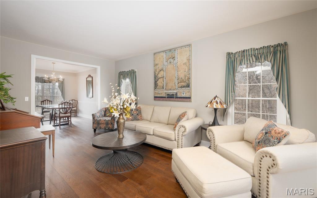 Oak Knoll Country Estate - Residential