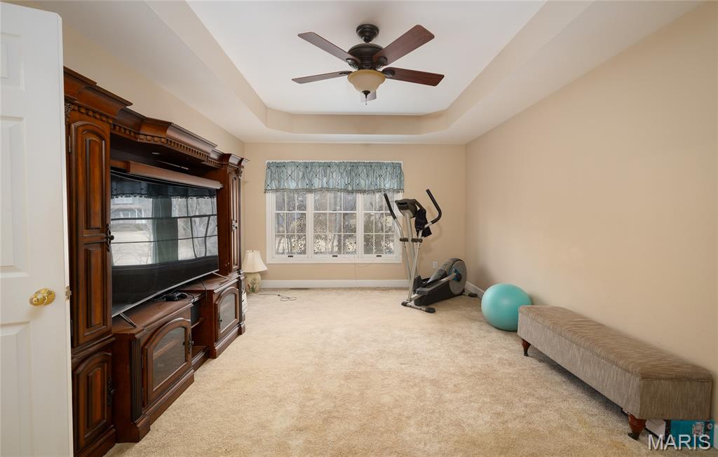 Oak Knoll Country Estate - Residential