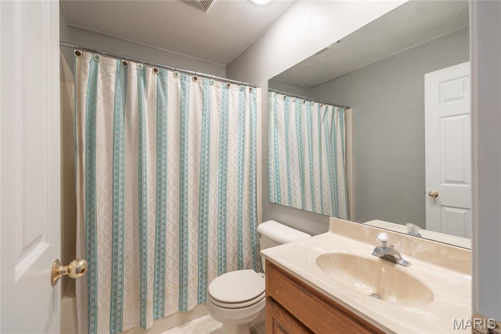 Oak Knoll Country Estate - Residential