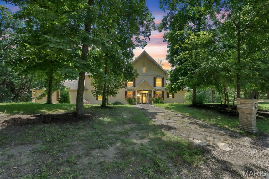 3516 Hawthorne Ridge Drive