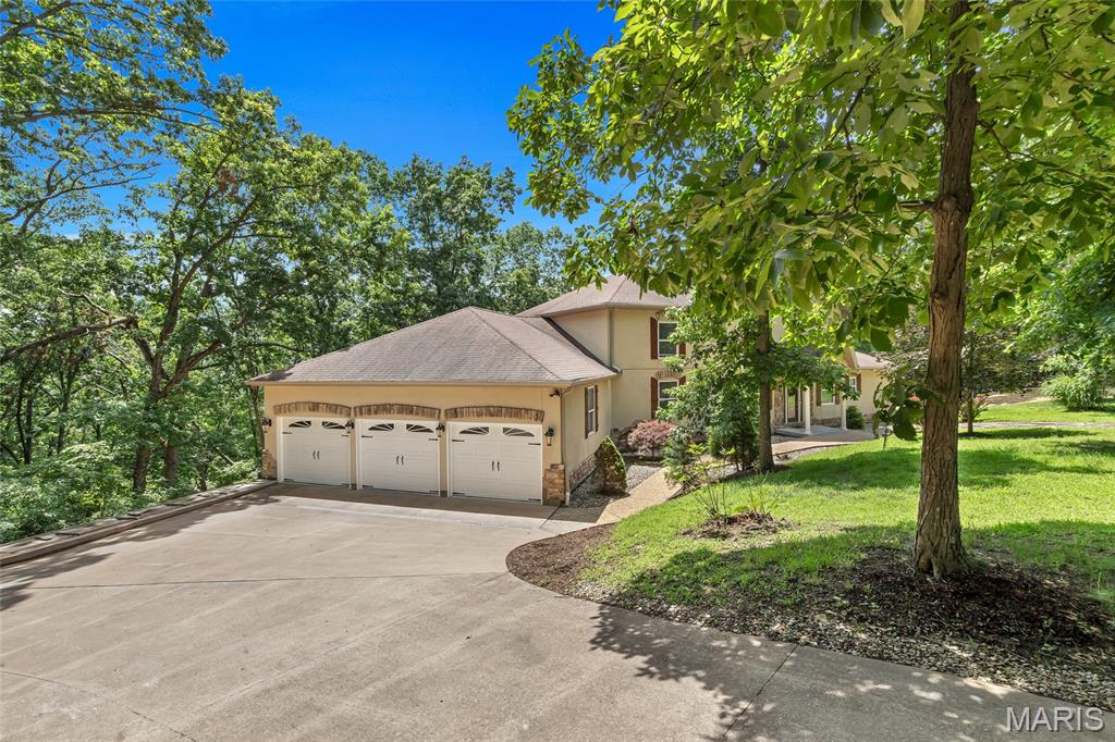3516 Hawthorne Ridge Drive