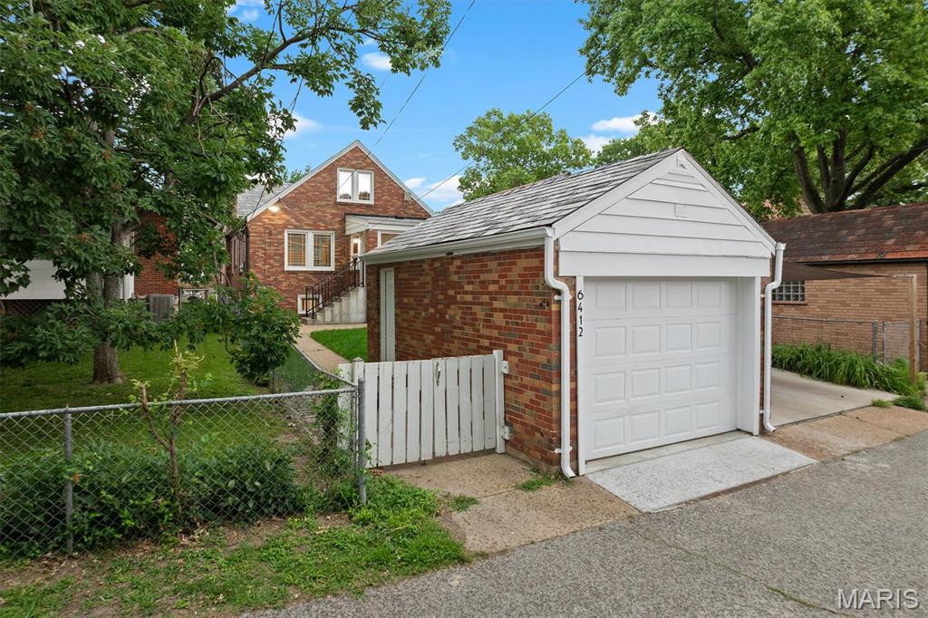St Louis Hills - Residential