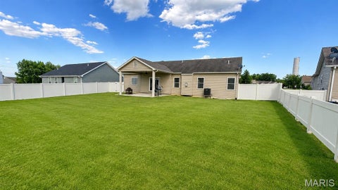 Tiny photo for 105 Rockport Drive, Troy, MO 63379 (MLS # 26021470)