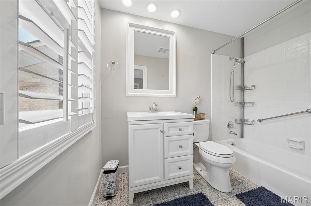 Woodfield 1 - Residential