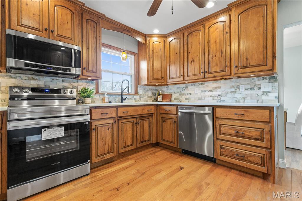 Elmwood Manor #10 Rev - Residential