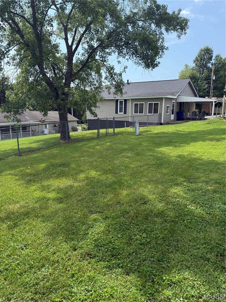 Photo of 365 E 3rd Street, Moscow Mills, MO 63362 (MLS # 26052320)
