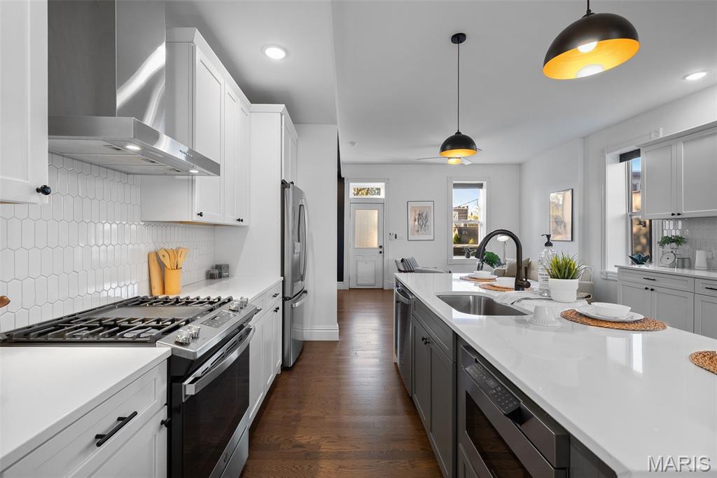 4390 Chouteau Avenue