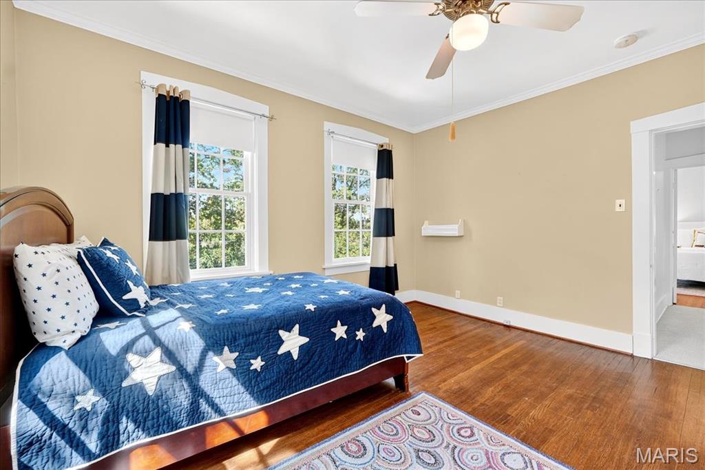 Webster Groves, Missouri 63119, United States, 4 Bedrooms Bedrooms, ,4 BathroomsBathrooms,Residential,Pending,211639