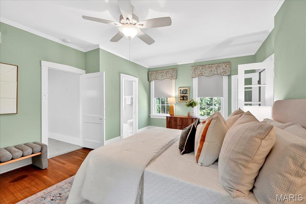 Webster Groves, Missouri 63119, United States, 4 Bedrooms Bedrooms, ,4 BathroomsBathrooms,Residential,Pending,211639