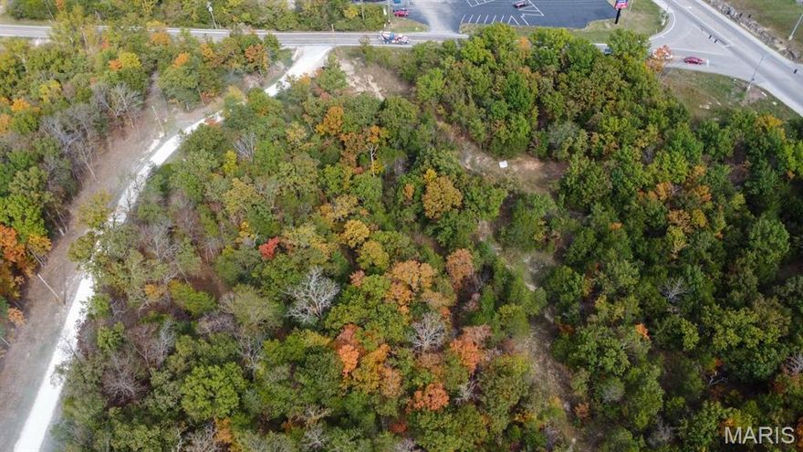 Looking for a building spot for your dream home?  Here it is!  5.01 +/- wooded acres 5 minutes from De Soto & only 22 minutes to Arnold. This awesome parcel is located off Hwy Y right by Hwy 21.  Work in the city & live in the country! Mature trees, natural rock formations, an old wagon trail path perfect for strolling.  This parcel is part of a limited home development. Privacy, Convenience & Beauty