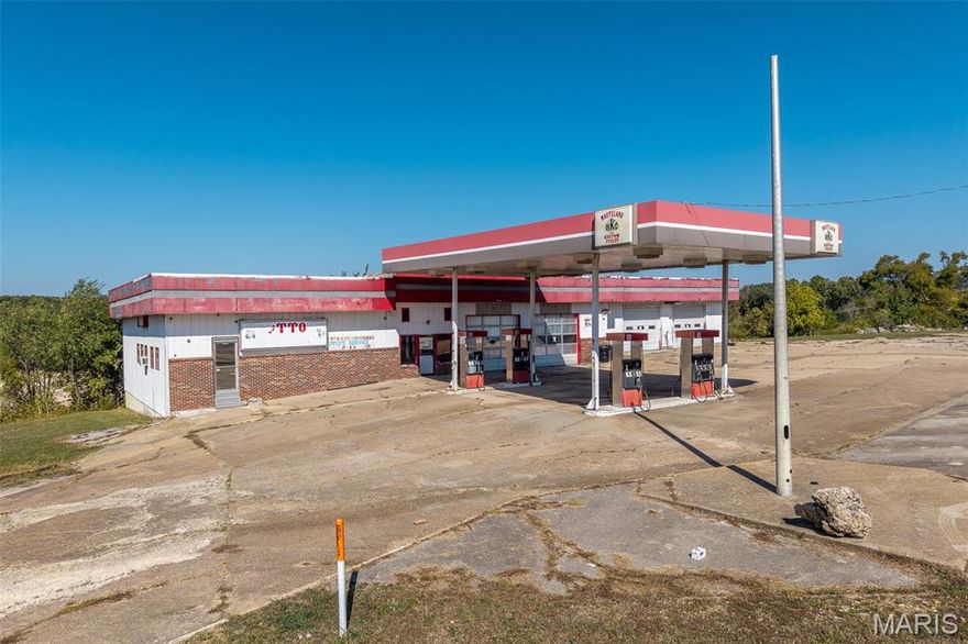 Prime commercial opportunity in the heart of West Waynesville’s growing corridor! This 2.22-acre property offers excellent outer road frontage with high visibility and convenient access to I-44. With strong commercial development in the surrounding area, this location is ideal for a wide range of business opportunities.  The land offers a flexible layout for future construction.  Endless potential in a high-traffic, high-growth area—don’t miss your chance to invest in the future of Waynesville!