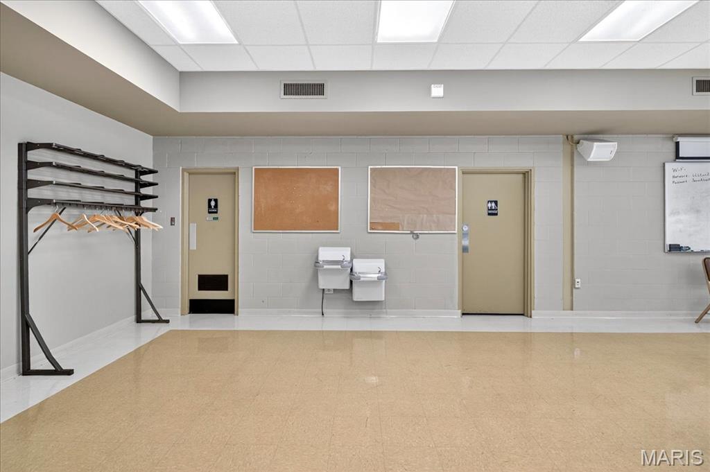 Florissant, Missouri 63033, United States, ,Commercial,Active,180474