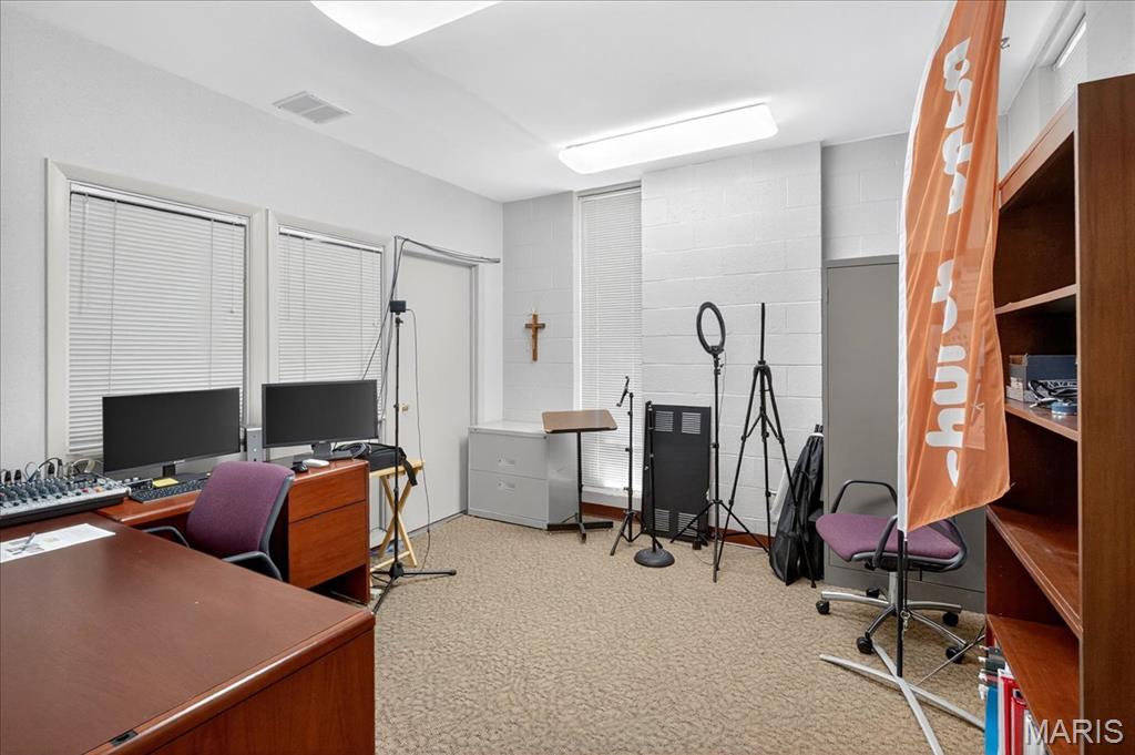 Florissant, Missouri 63033, United States, ,Commercial,Active,180474