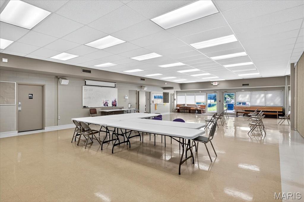 Florissant, Missouri 63033, United States, ,Commercial,Active,180474