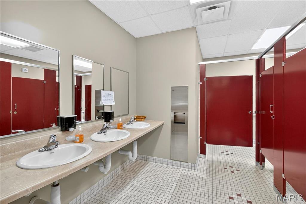 Florissant, Missouri 63033, United States, ,Commercial,Active,180474