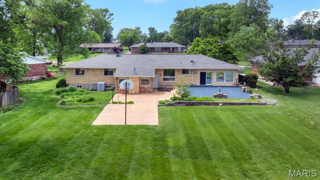 Photo of 56 Lincord Drive, St Louis, MO 63128 (MLS # 26024412)