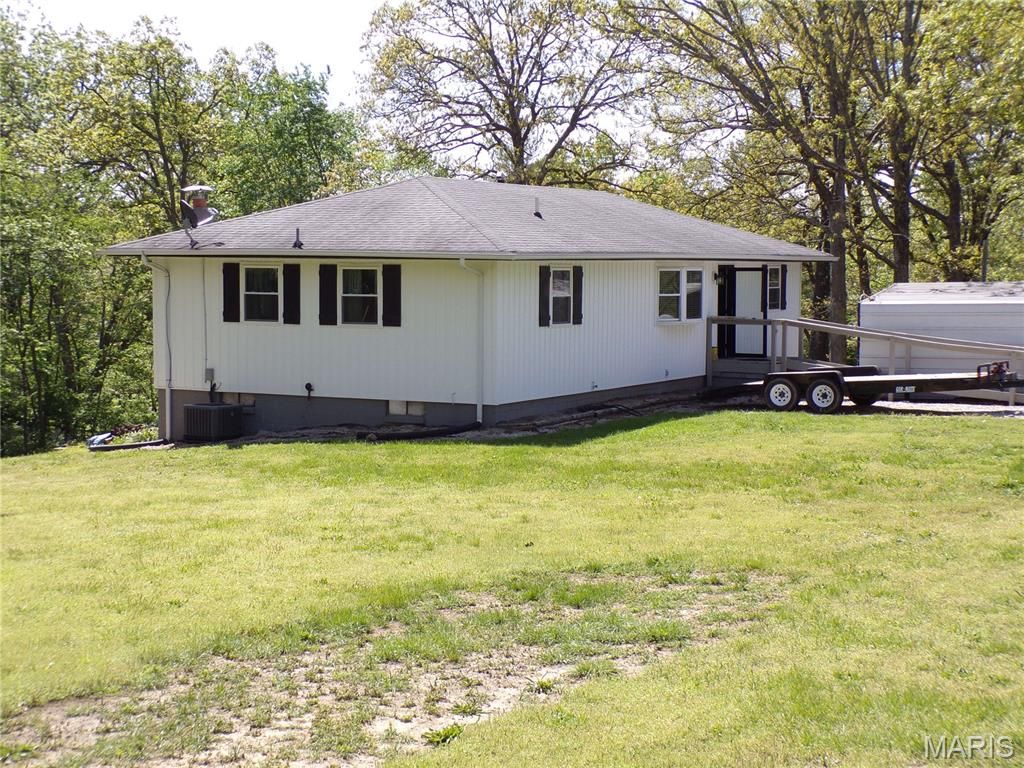 Photo of 75 Dogwood Lane, Steelville, MO 65565 (MLS # 26024329)